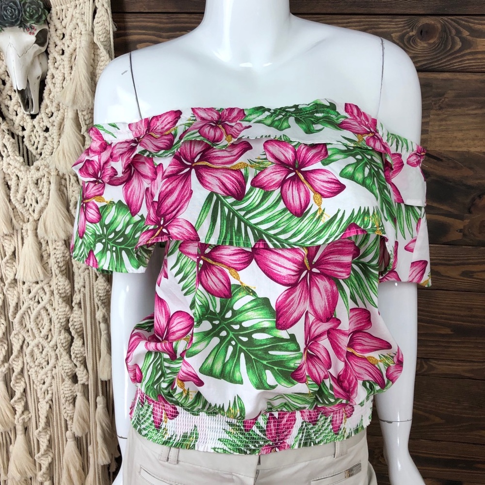 Crown & Ivy | Tropical Floral Off‎ Shoulder Smocked
